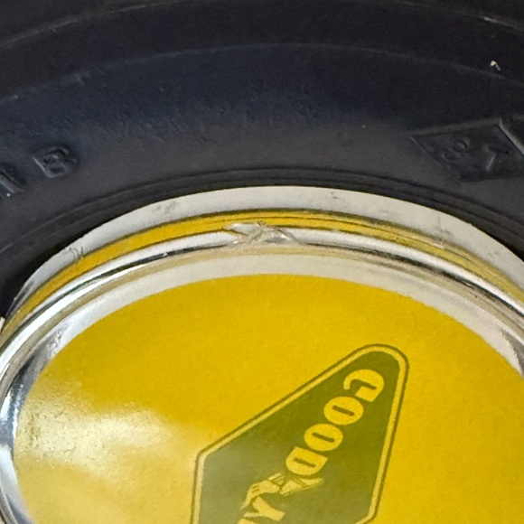 Goodyear Tire Ashtray - Hi Miller Cross Rib - Novelty Rubber Tire and Glass - Picture 9 of 9